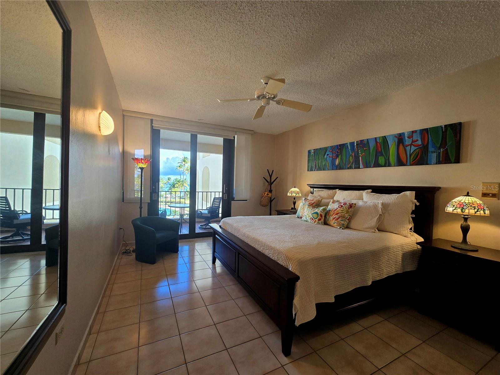 CRESCENT BEACH - Residential