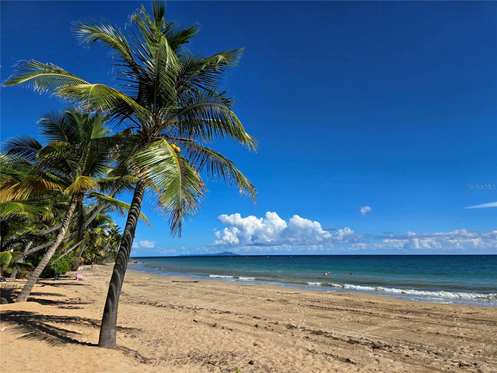 CRESCENT BEACH - Residential