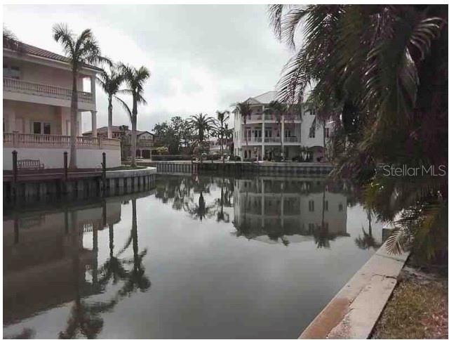 940 SIESTA KEY PLACE PLACE