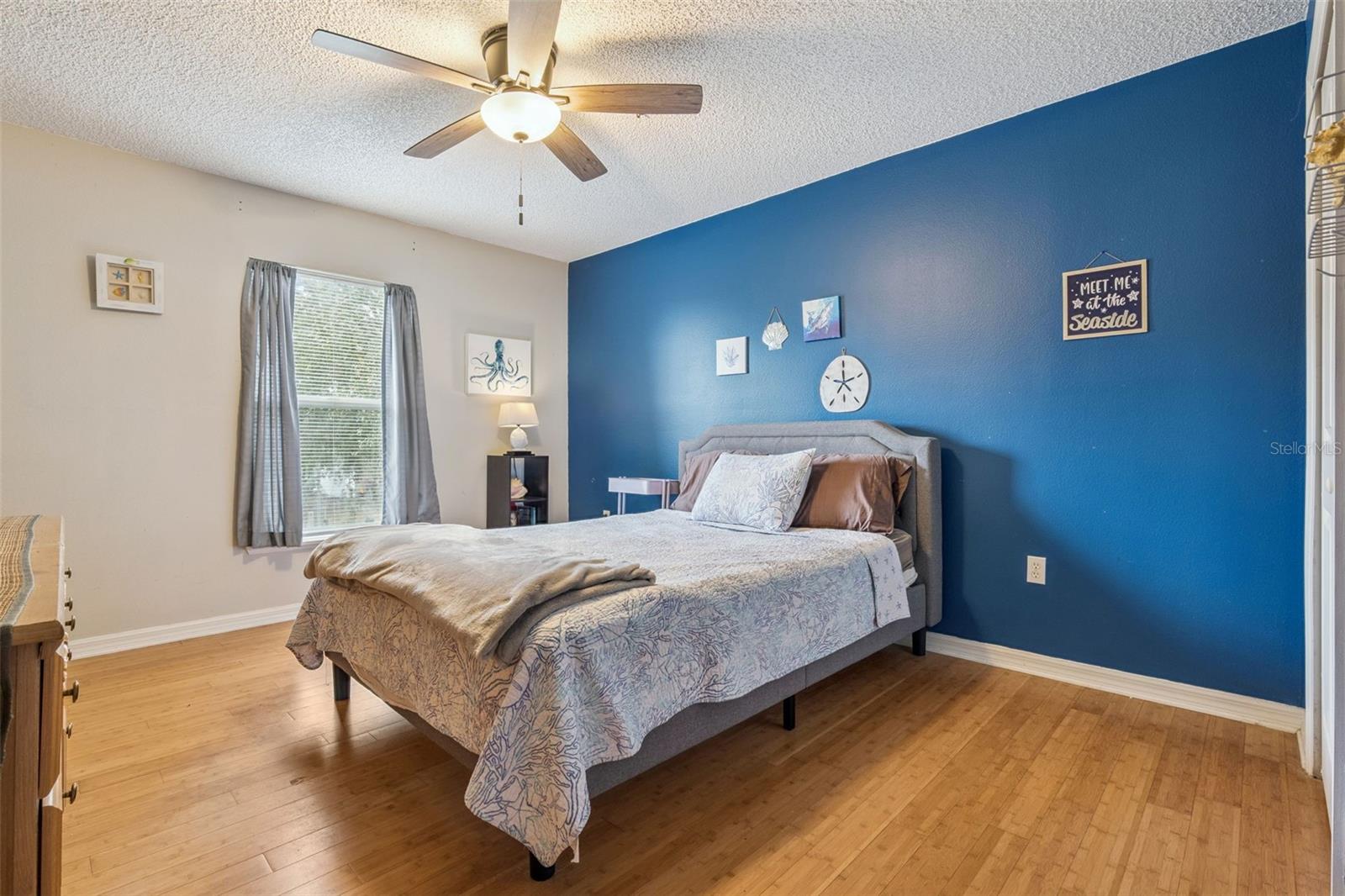 LAKE DOE COVE PH 02 48 59 - Residential