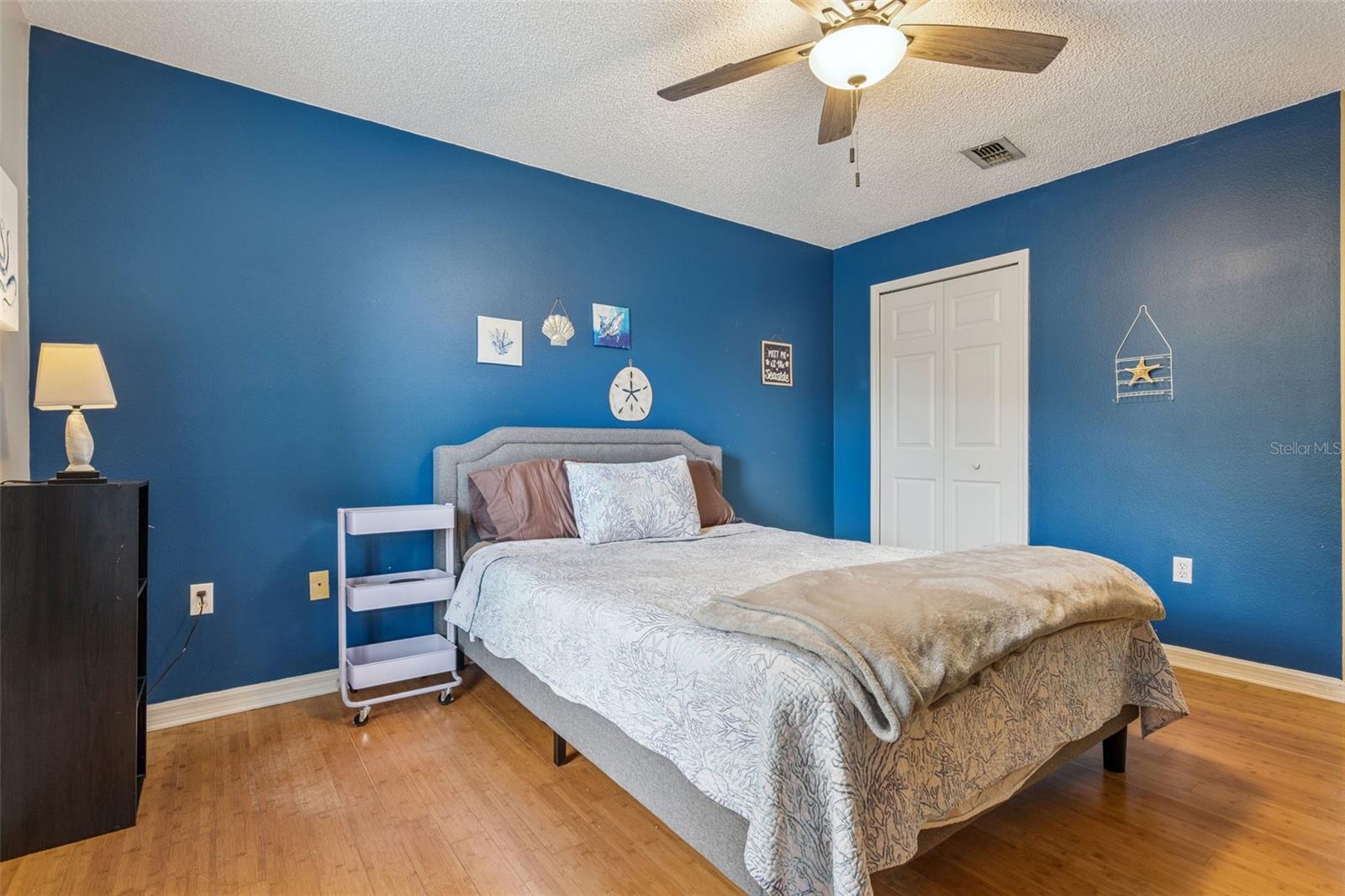 LAKE DOE COVE PH 02 48 59 - Residential