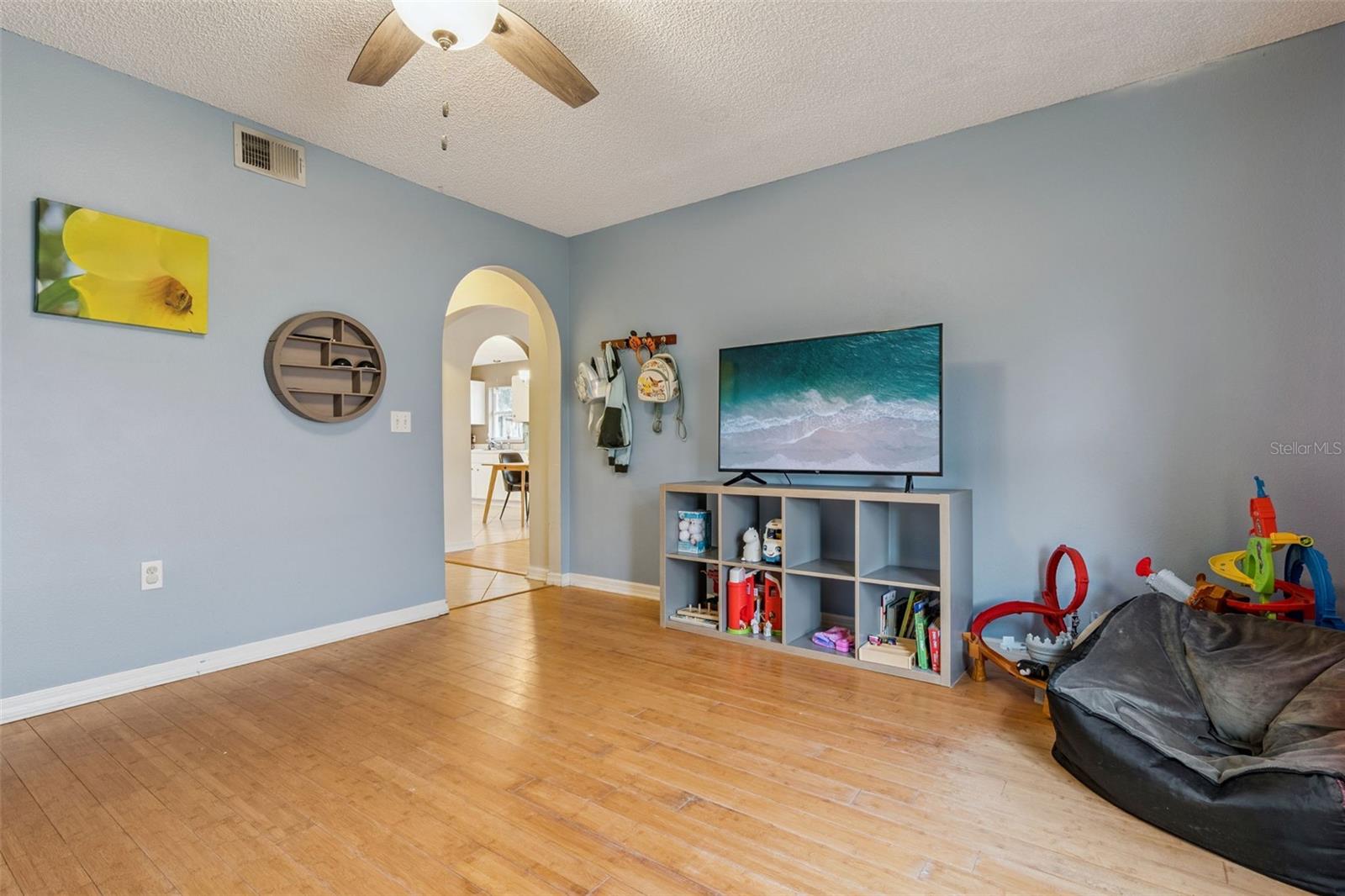 LAKE DOE COVE PH 02 48 59 - Residential