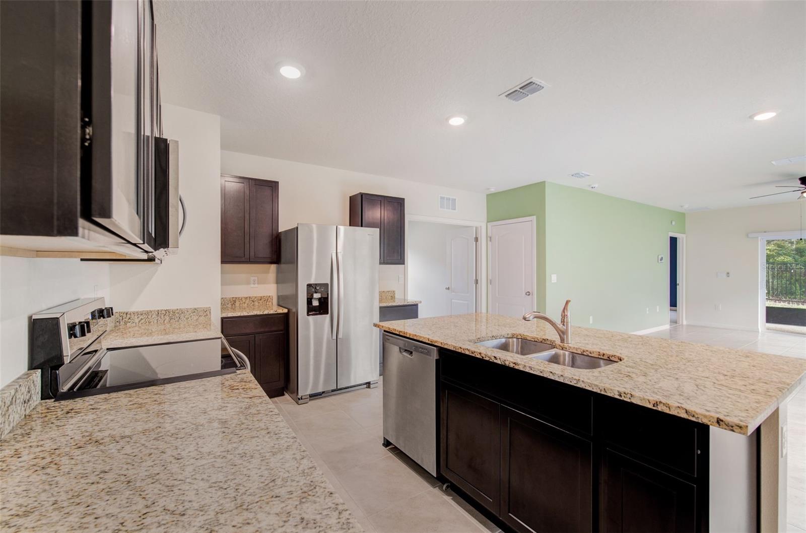 PARC HILL-PH 4 - Residential Lease