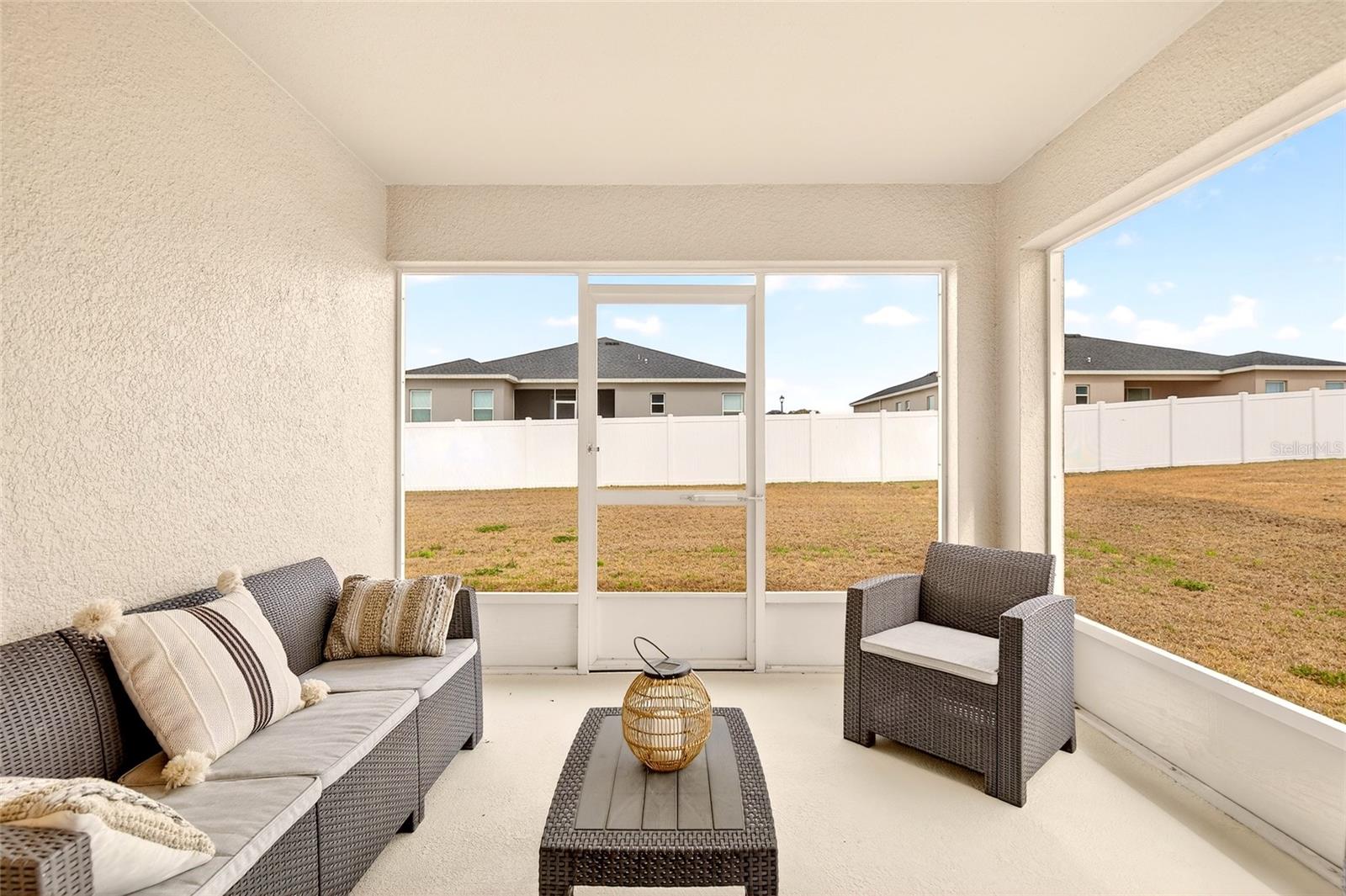 SUMMERCREST - Residential