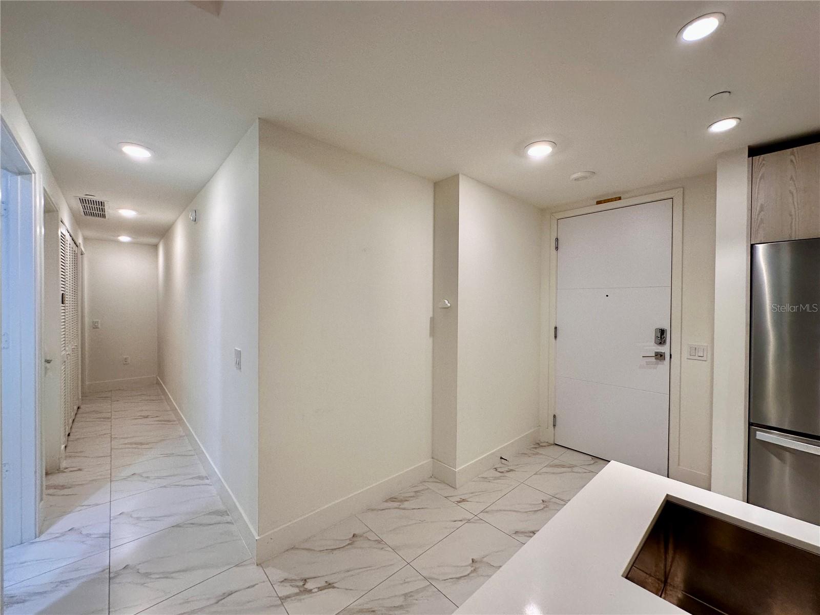 2000 METROPICA WAY 1708