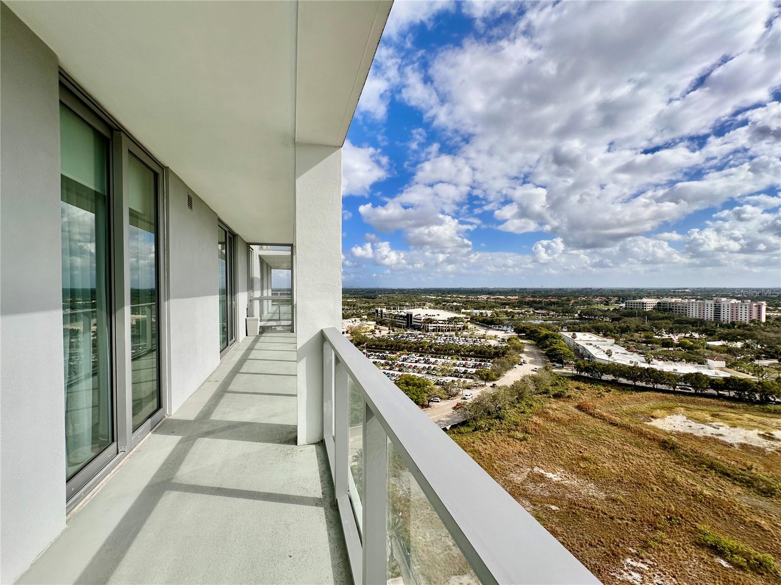 2000 METROPICA WAY 1708