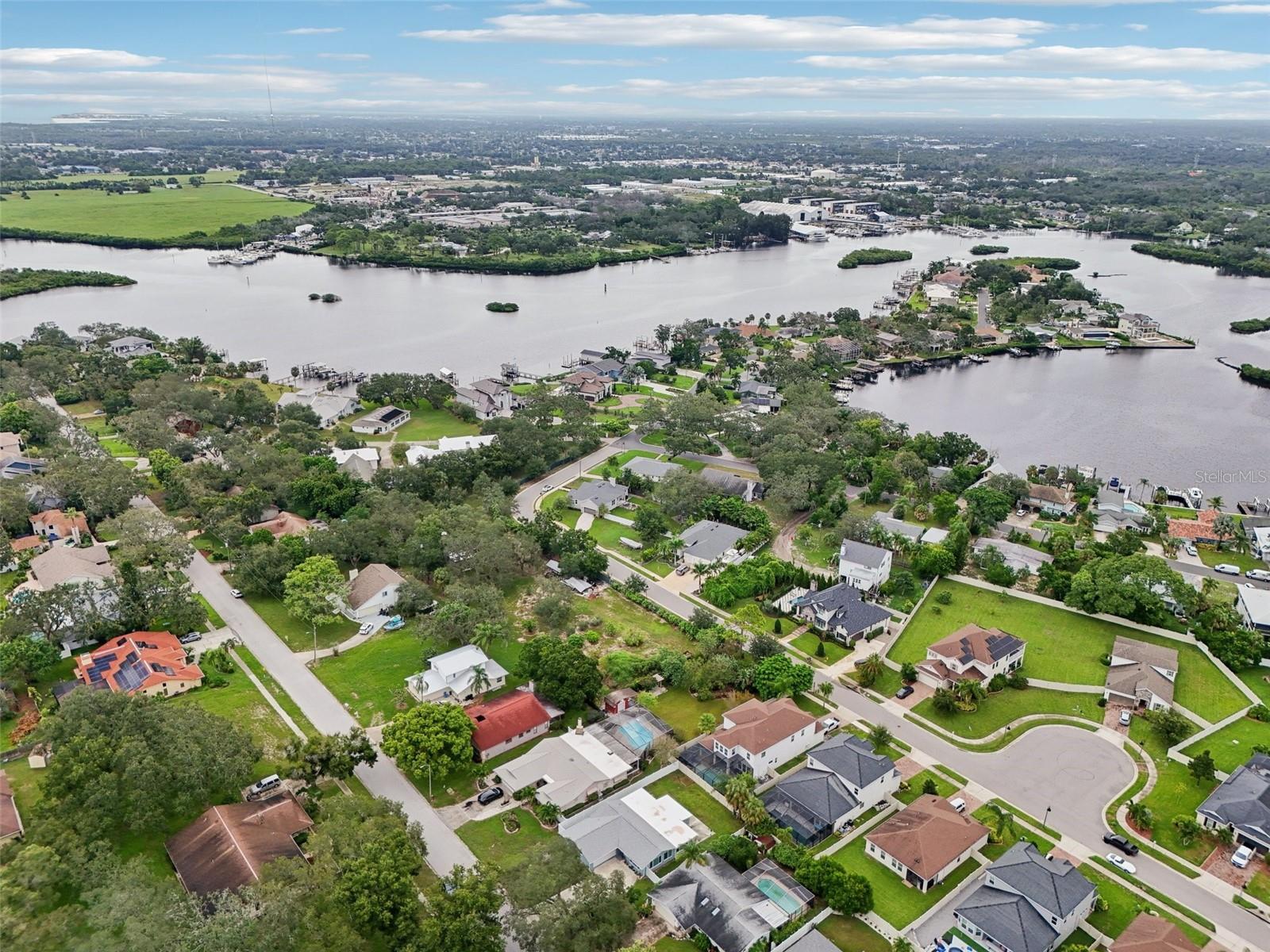 SUNSET HILLS 2ND ADD - Residential Lease