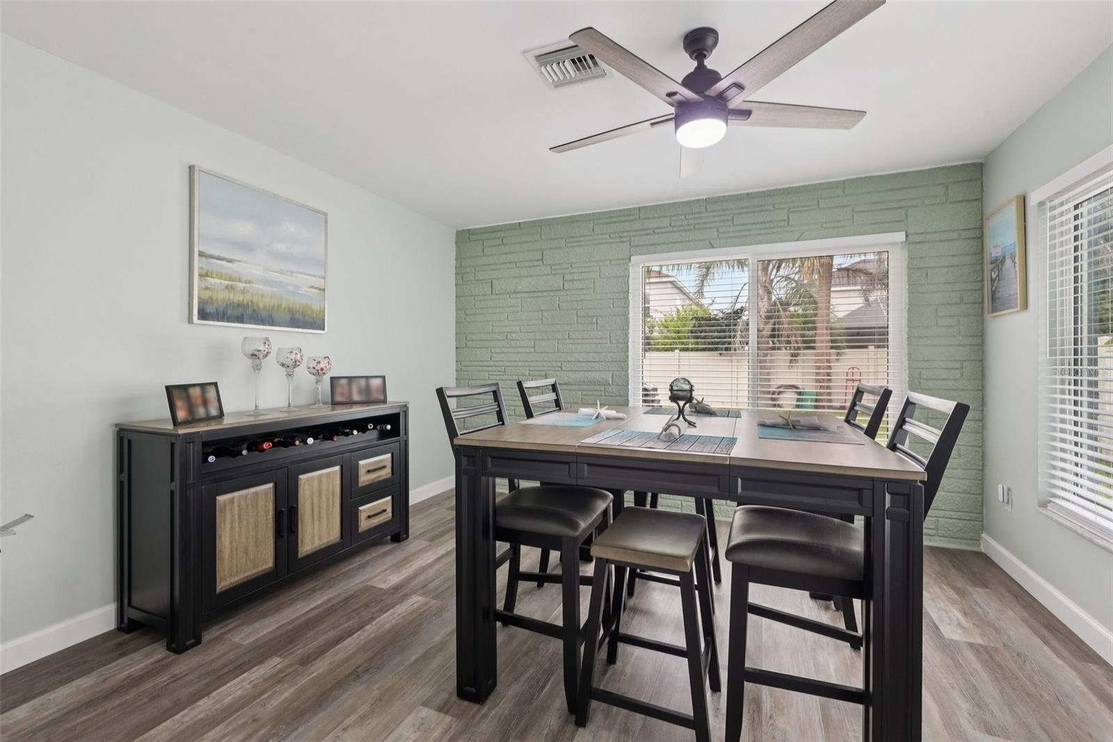 SUNSET HILLS 2ND ADD - Residential Lease