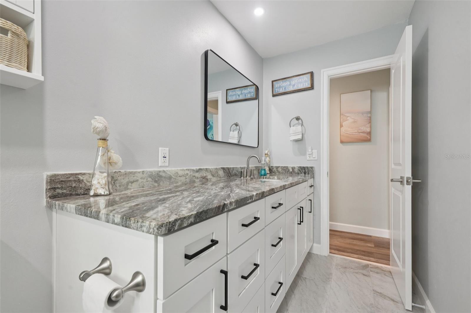 SUNSET HILLS 2ND ADD - Residential Lease