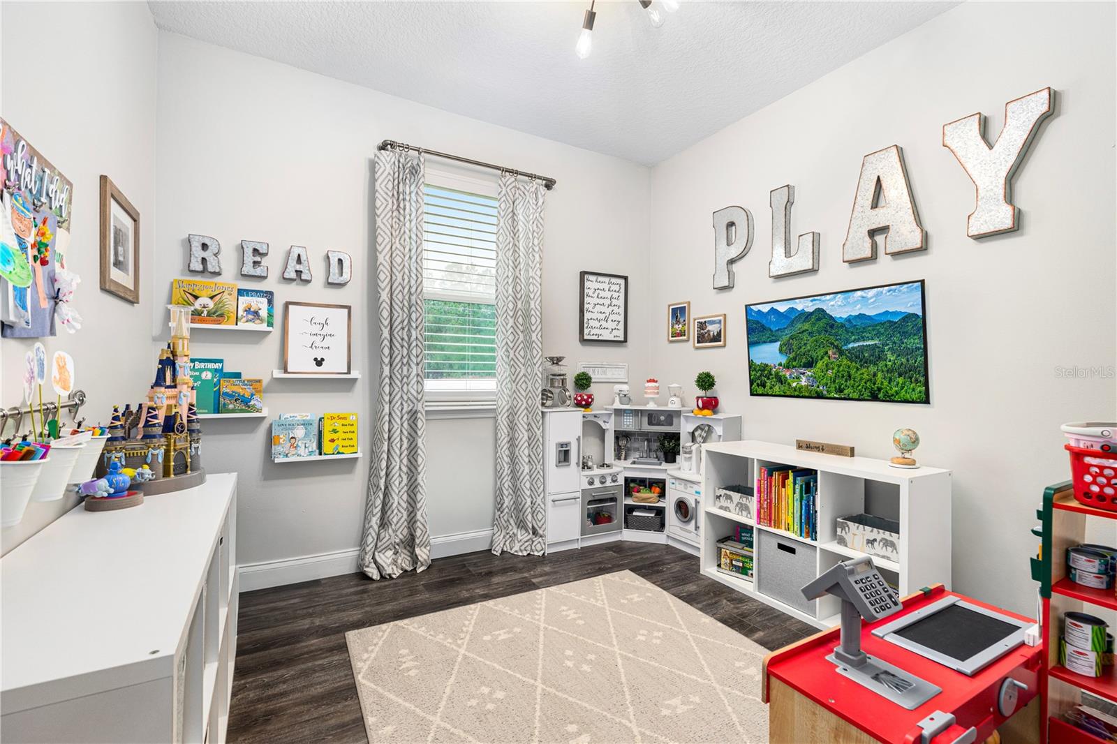 DEER CREEK OF HUNTER'S RIDGE - Residential