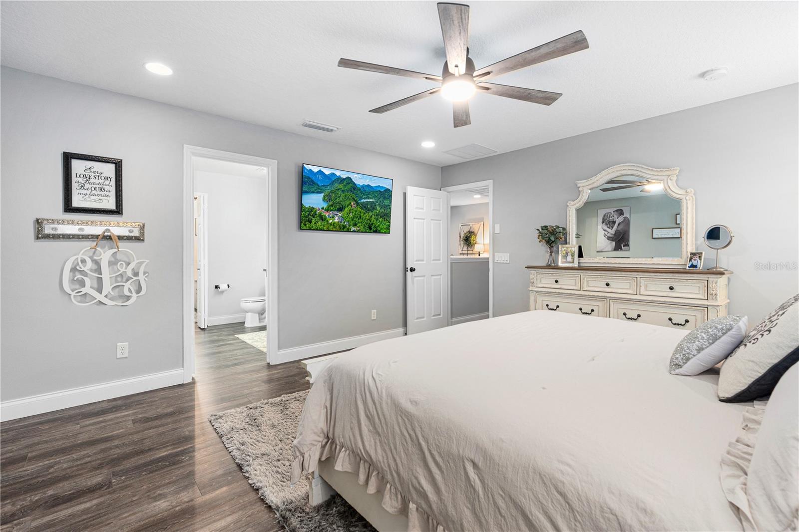 DEER CREEK OF HUNTER'S RIDGE - Residential