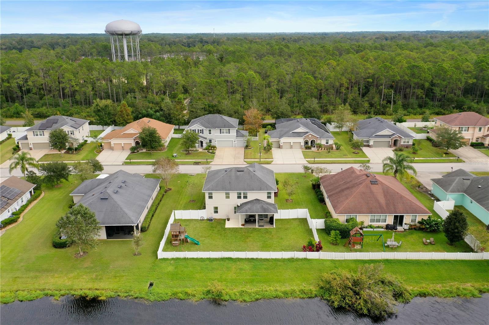 DEER CREEK OF HUNTER'S RIDGE - Residential