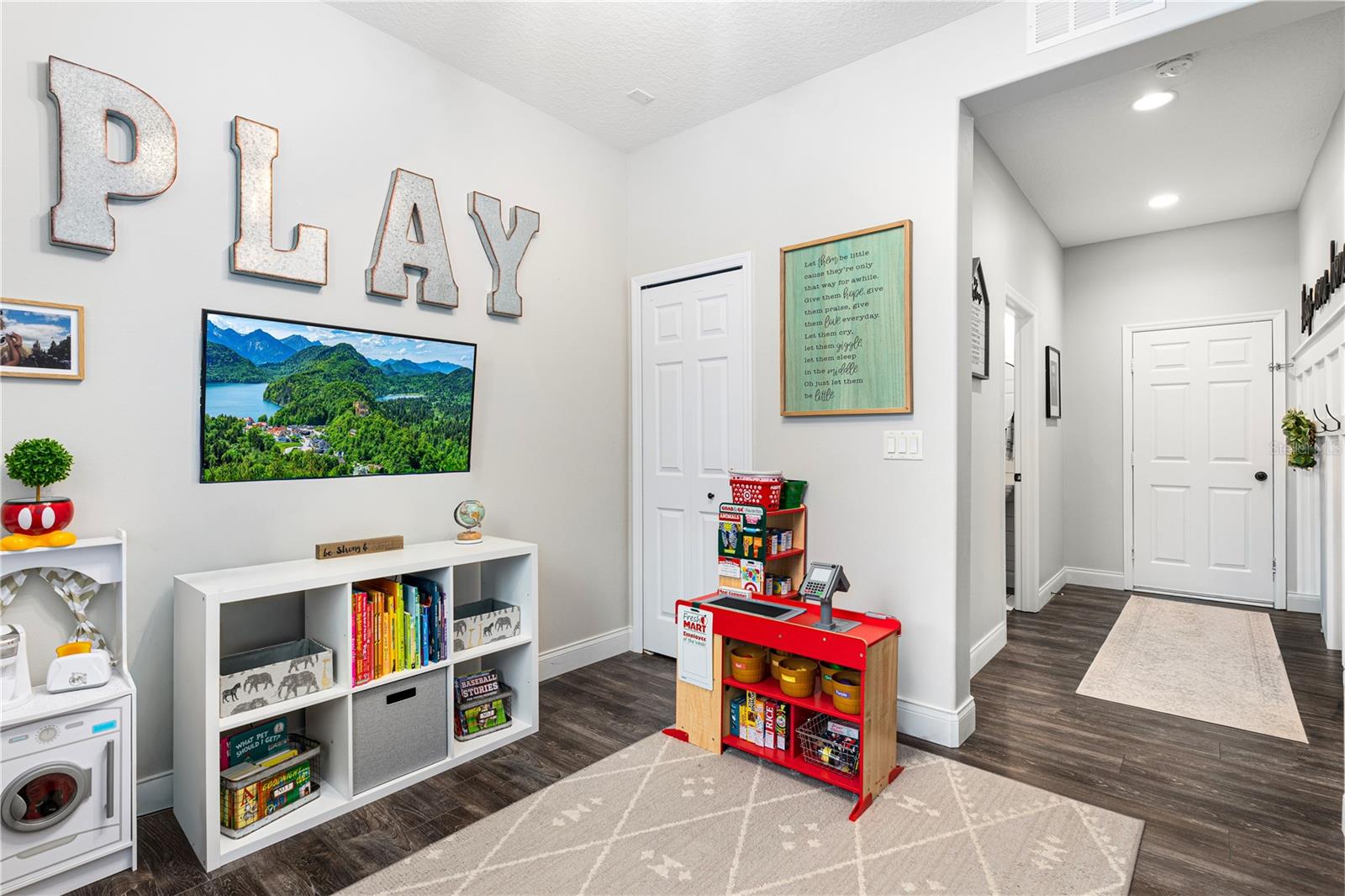 DEER CREEK OF HUNTER'S RIDGE - Residential