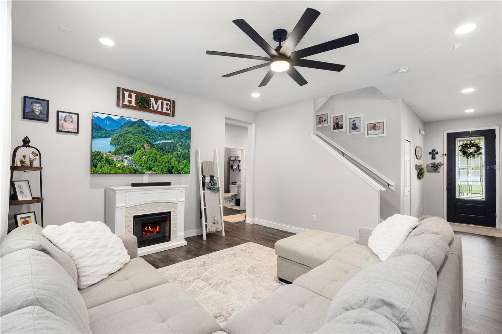 DEER CREEK OF HUNTER'S RIDGE - Residential