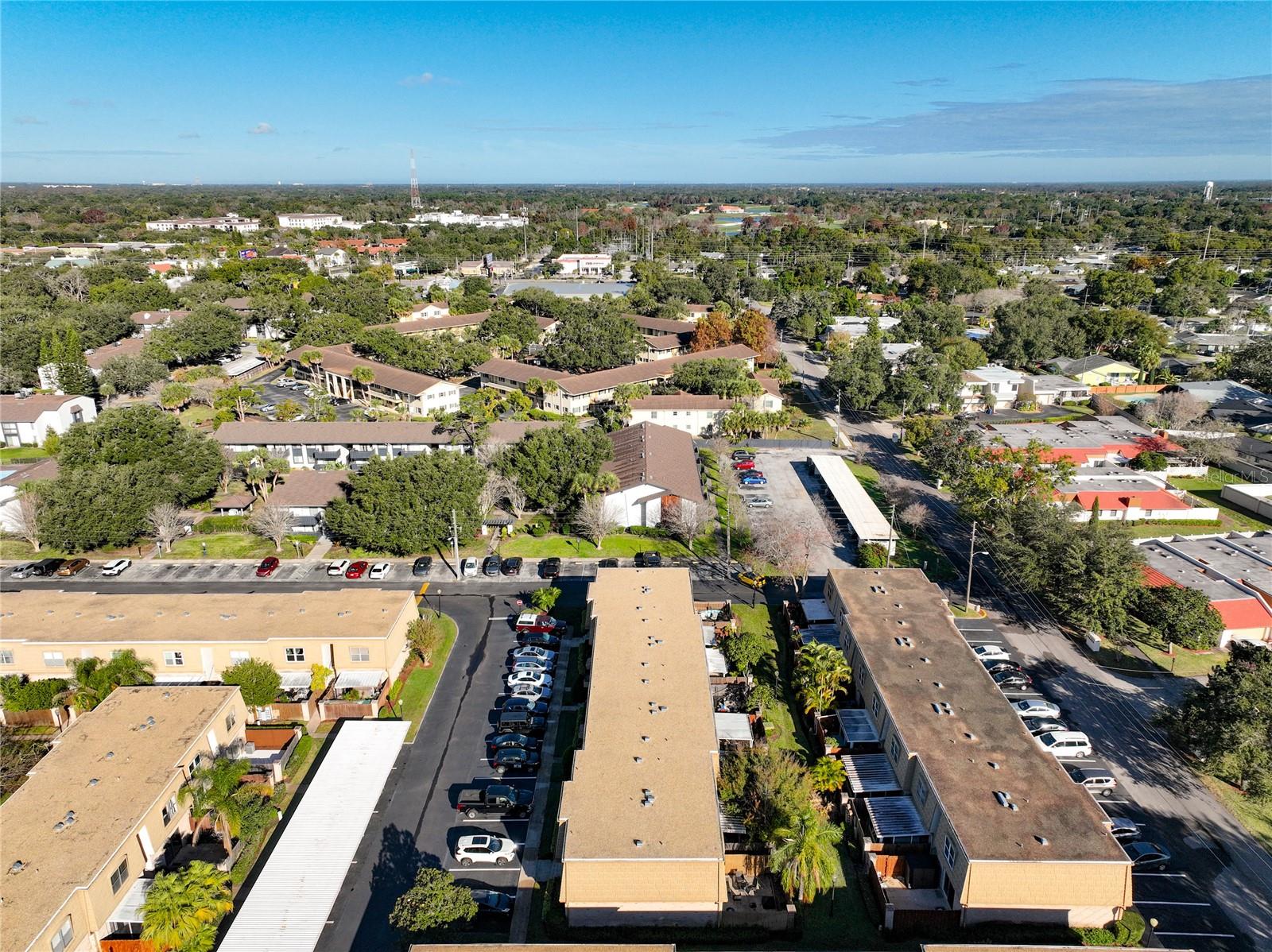 FOUR SEASONS CONDO - Residential