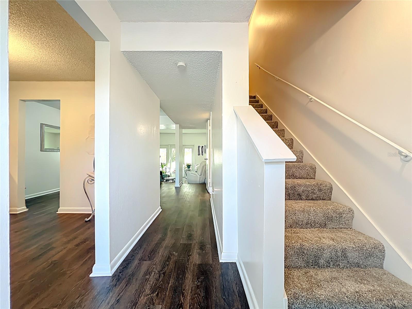 FOUR SEASONS CONDO - Residential