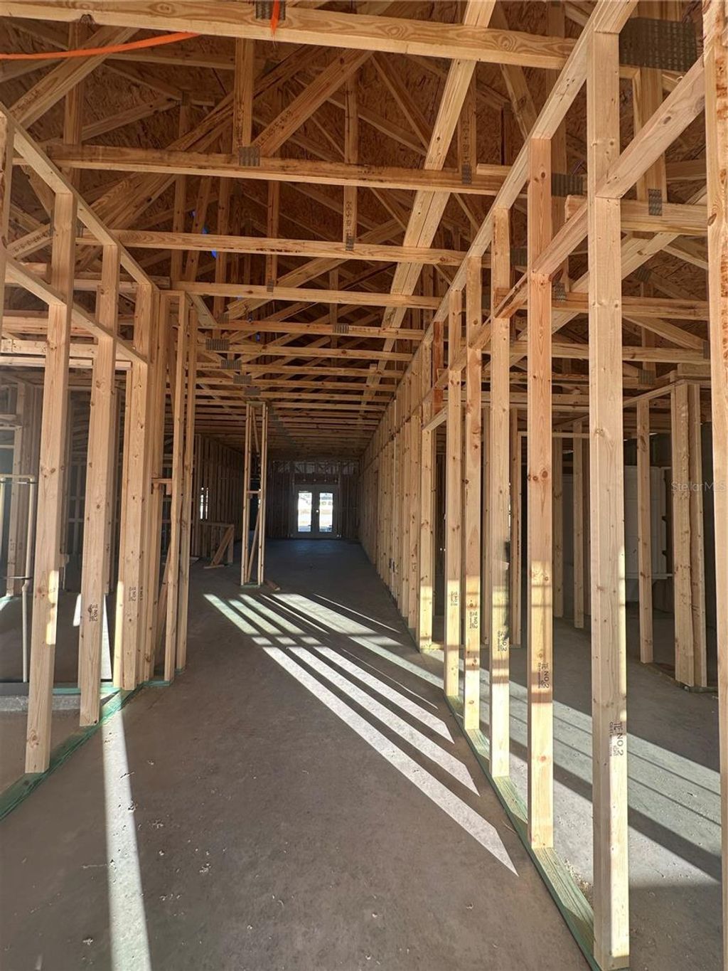 Photo of 12555 NE 48th Terr Ter, Oxford, FL 34484 (MLS # OM717335)