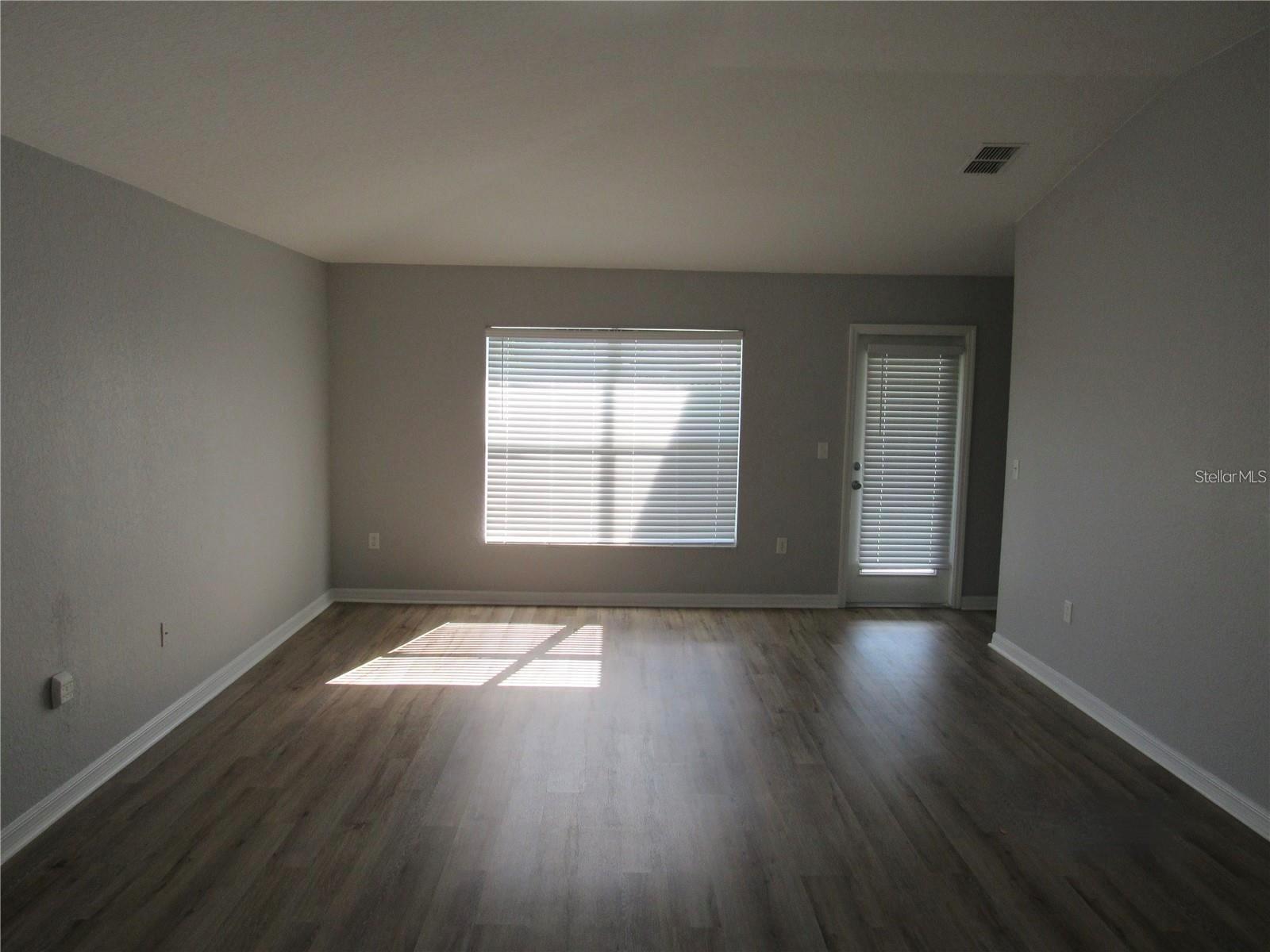 TURTLE ROCK - Residential Lease