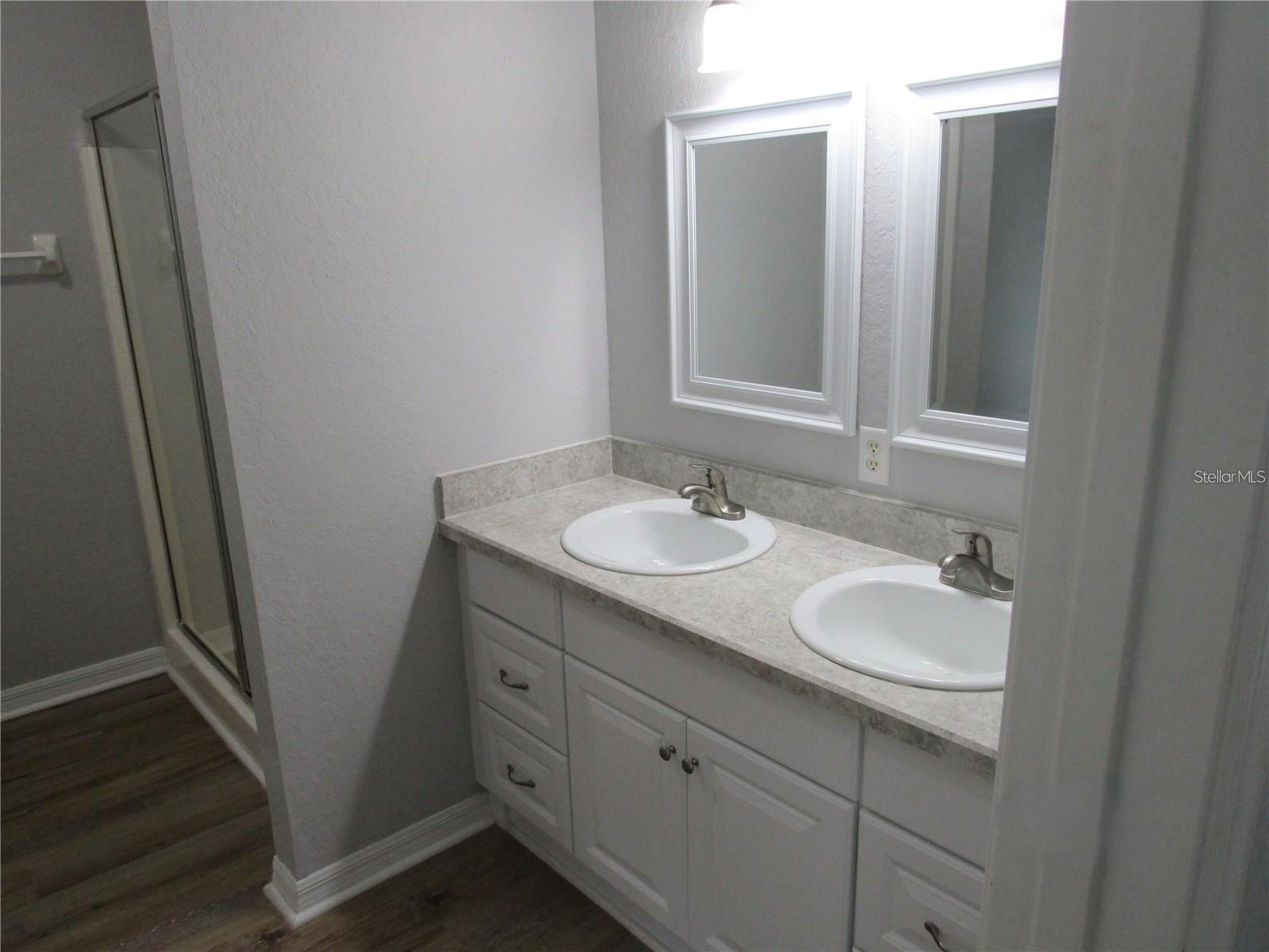 TURTLE ROCK - Residential Lease