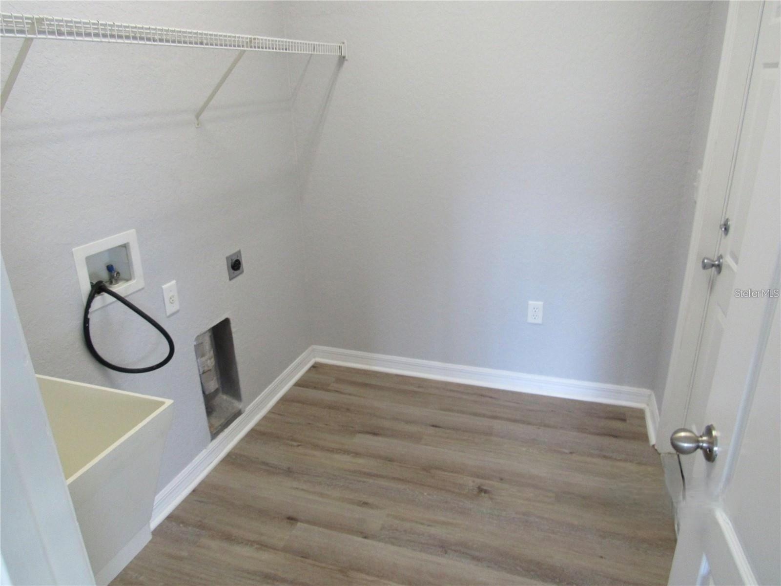 TURTLE ROCK - Residential Lease