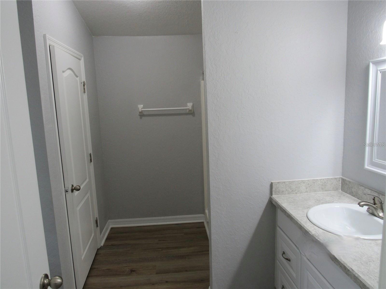 TURTLE ROCK - Residential Lease