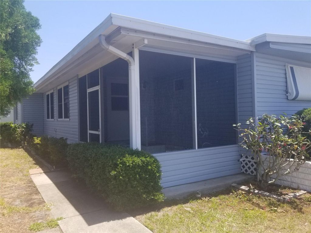 Photo of 11211 101st Way #123, Largo, FL 33773 (MLS # TB8436996)