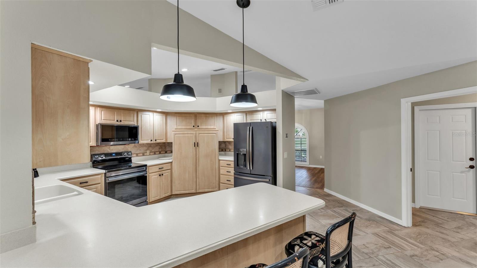 ONE HIGHLANDS PLACE - Residential