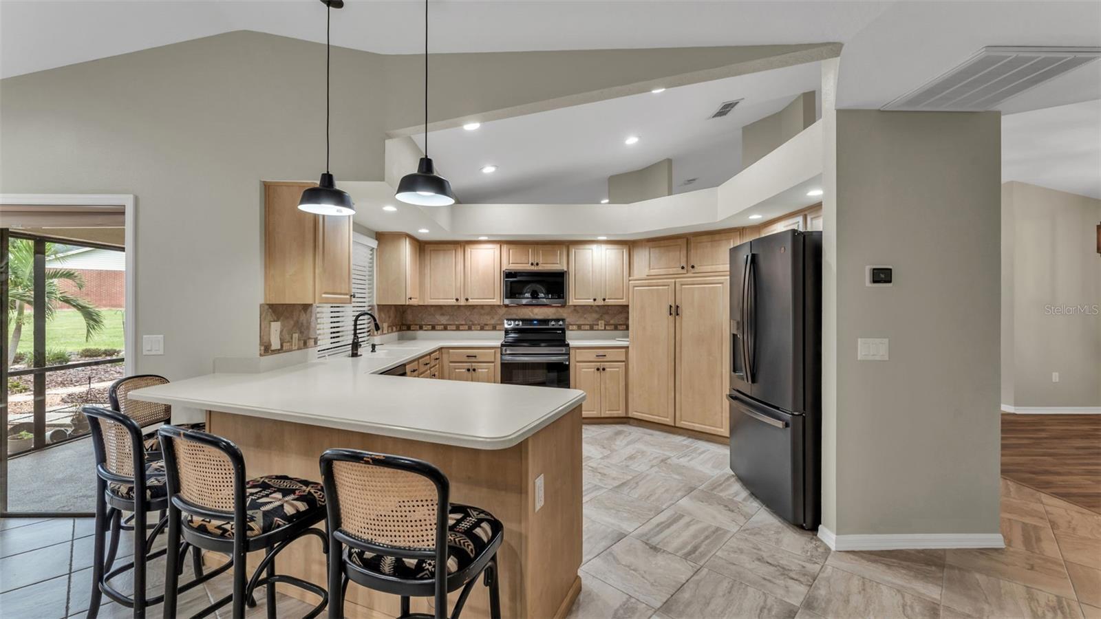 ONE HIGHLANDS PLACE - Residential