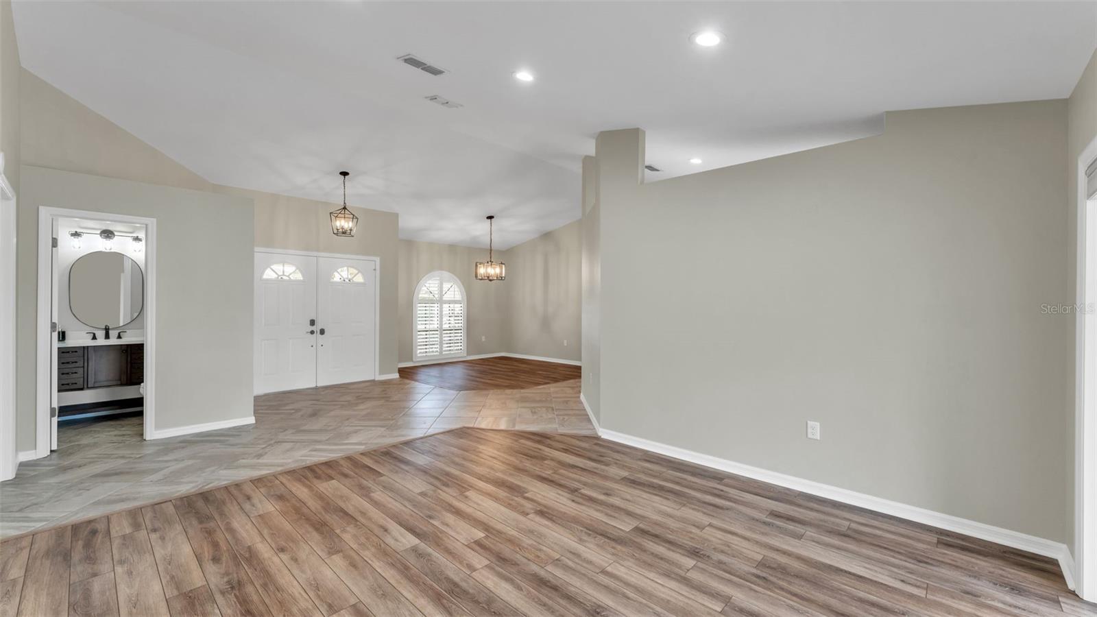 ONE HIGHLANDS PLACE - Residential