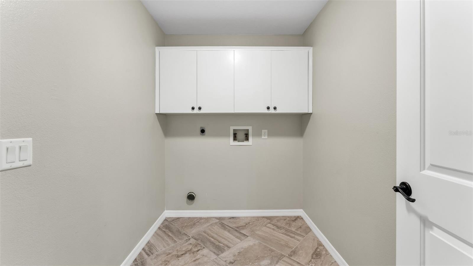ONE HIGHLANDS PLACE - Residential