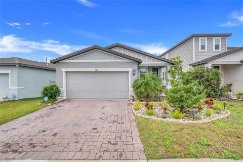 Photo of 3328 Curlew Avenue, Leesburg, FL 34748 (MLS # G5101571) Photo of 3328 Curlew Avenue, Leesburg, FL 34748 (MLS # G5101571)