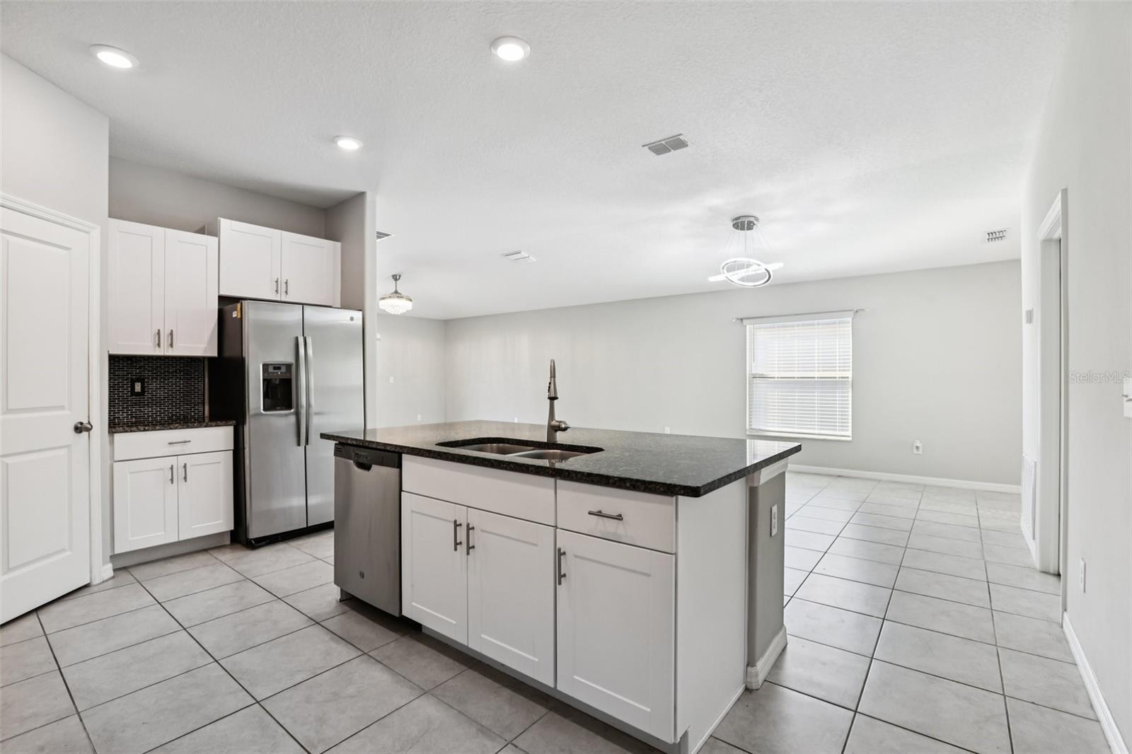 BELMONT SOUTH PH 2D & PASEO AL - Residential