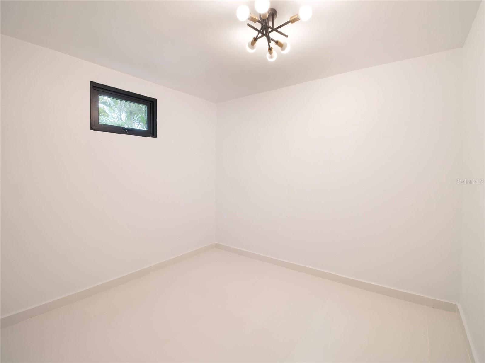 URB EL RETIRO - Residential