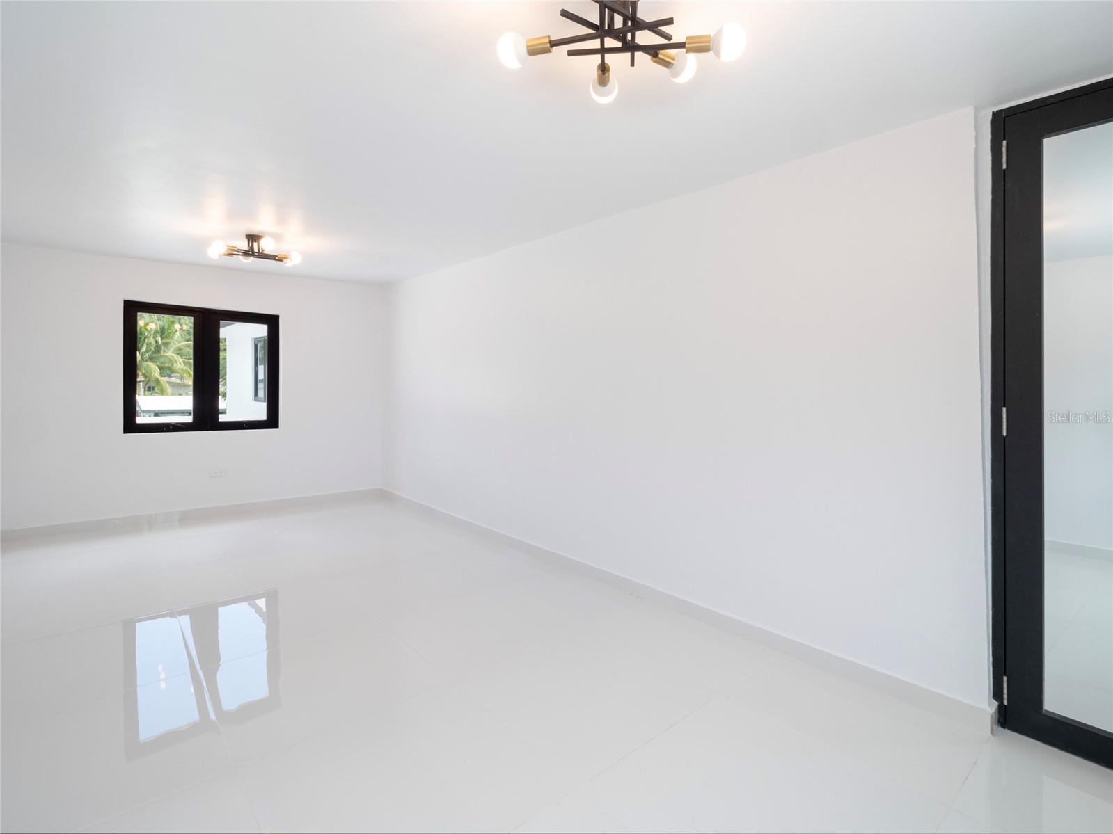 URB EL RETIRO - Residential