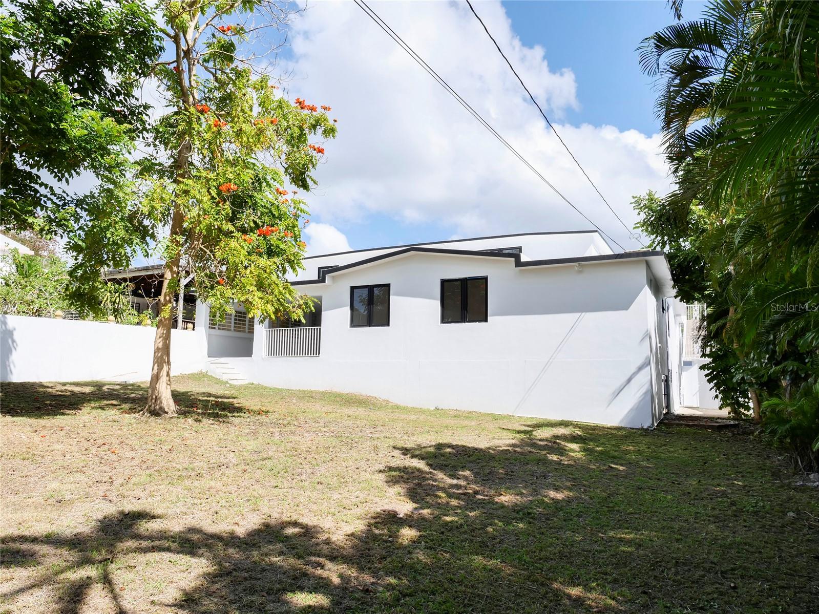 URB EL RETIRO - Residential