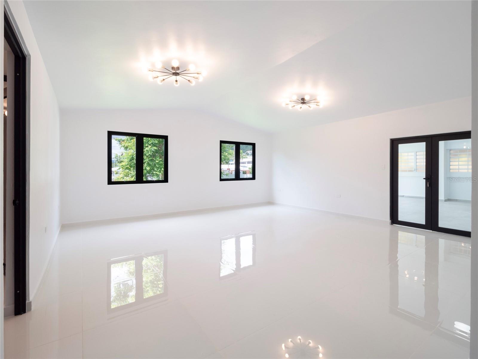 URB EL RETIRO - Residential