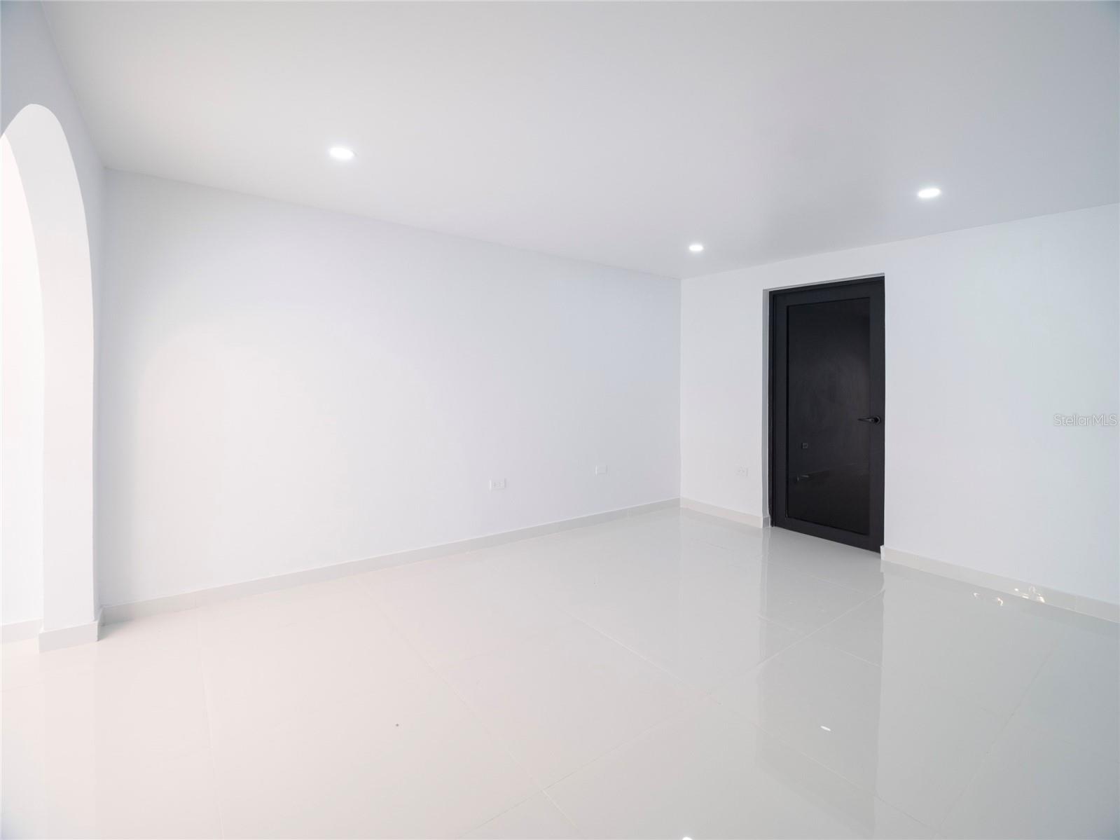 URB EL RETIRO - Residential