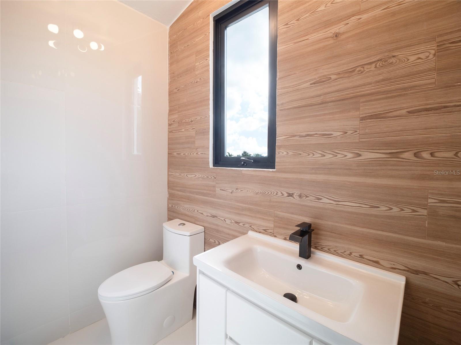 URB EL RETIRO - Residential