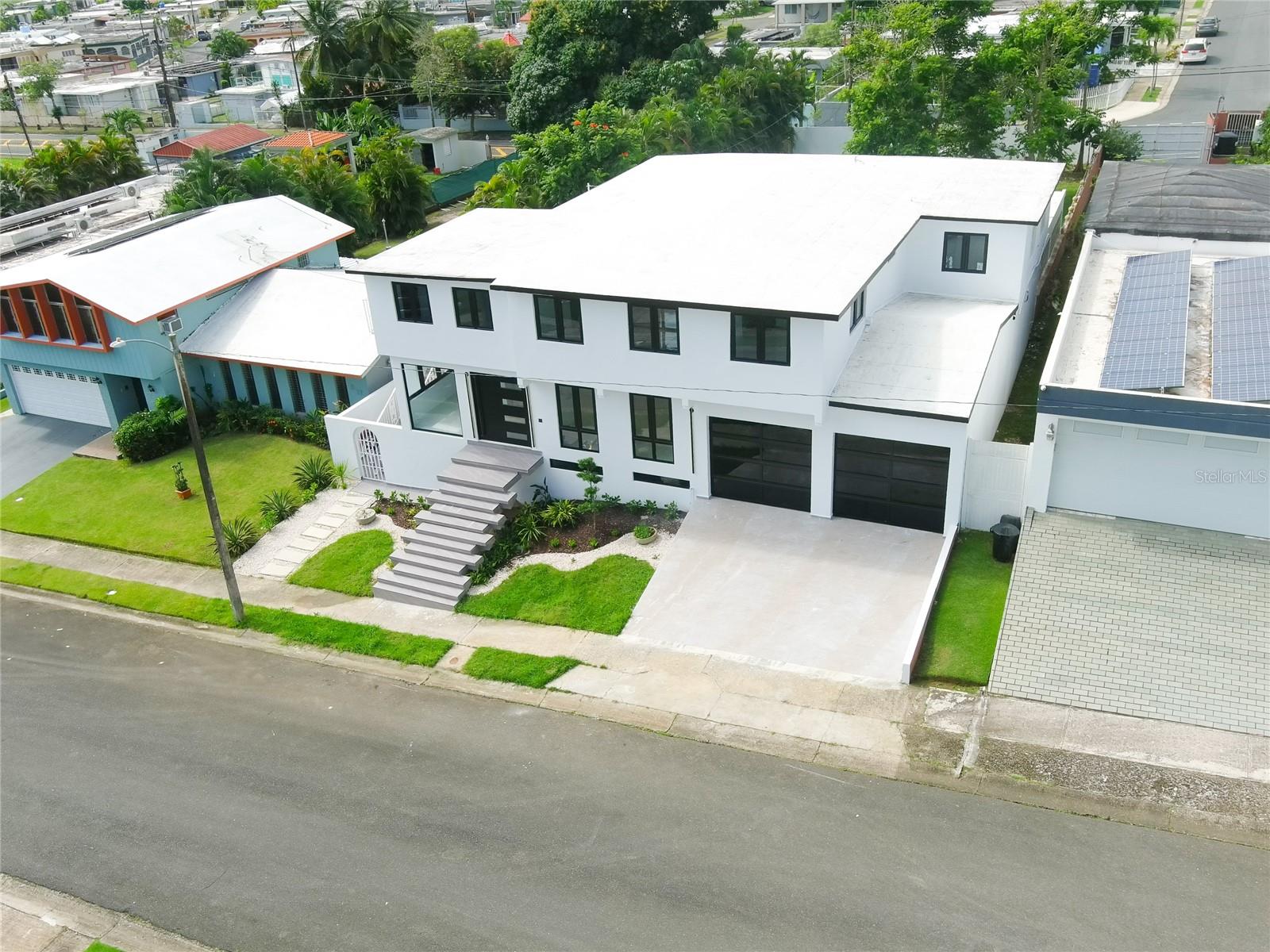 URB EL RETIRO - Residential