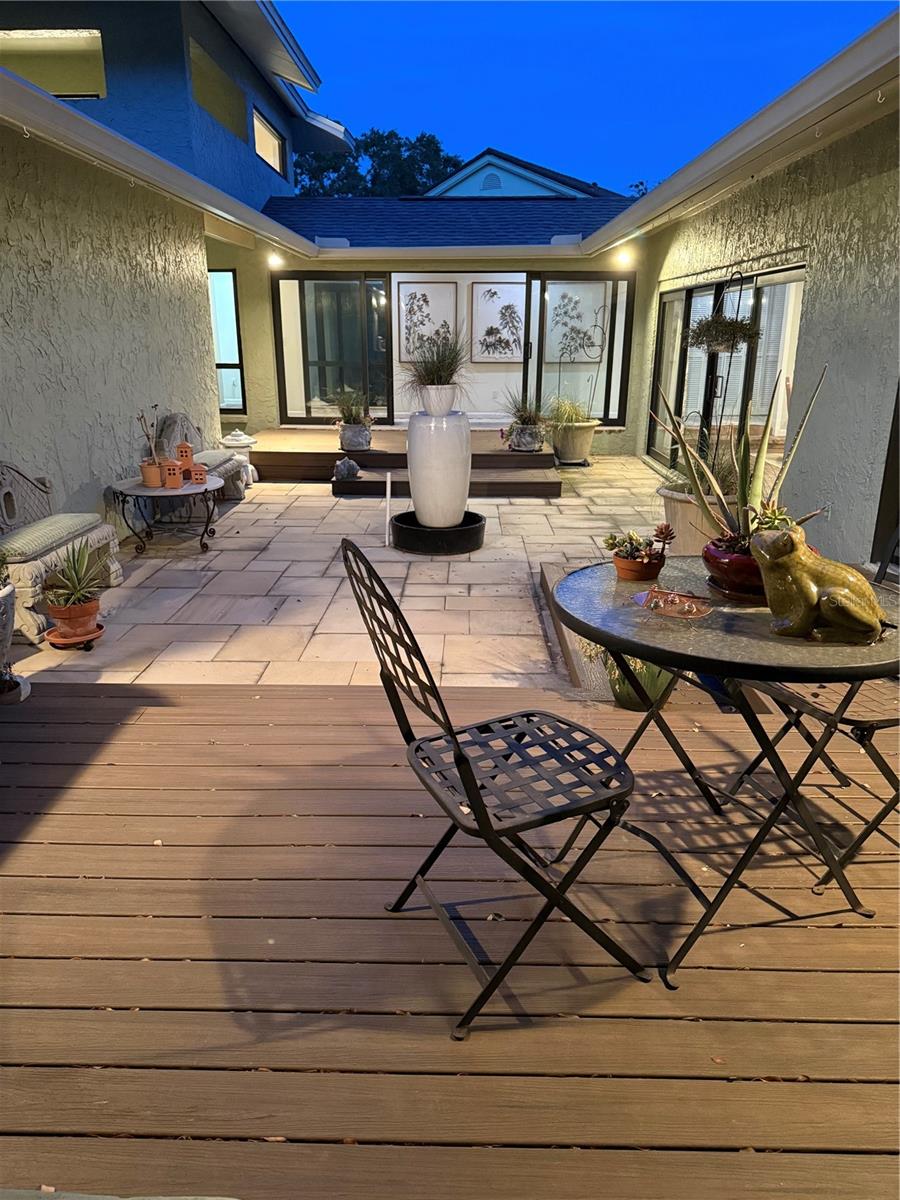 4009 CARROLLWOOD VILLAGE DRIVE