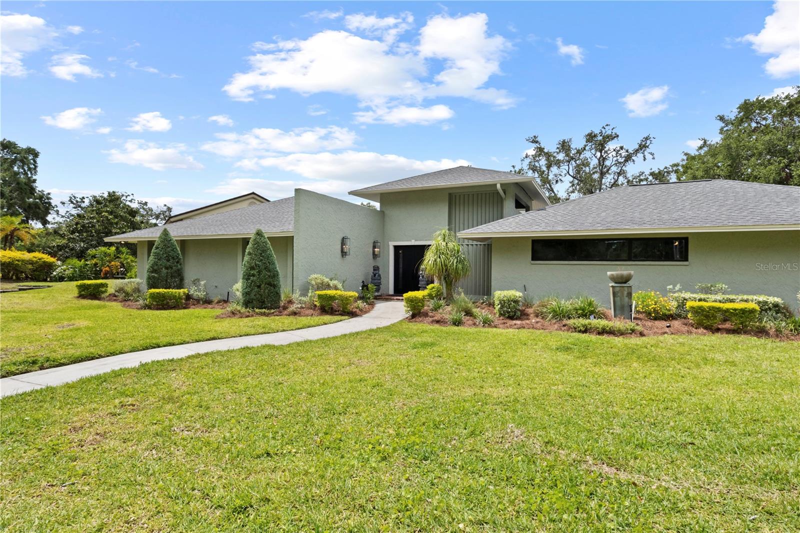 4009 CARROLLWOOD VILLAGE DRIVE