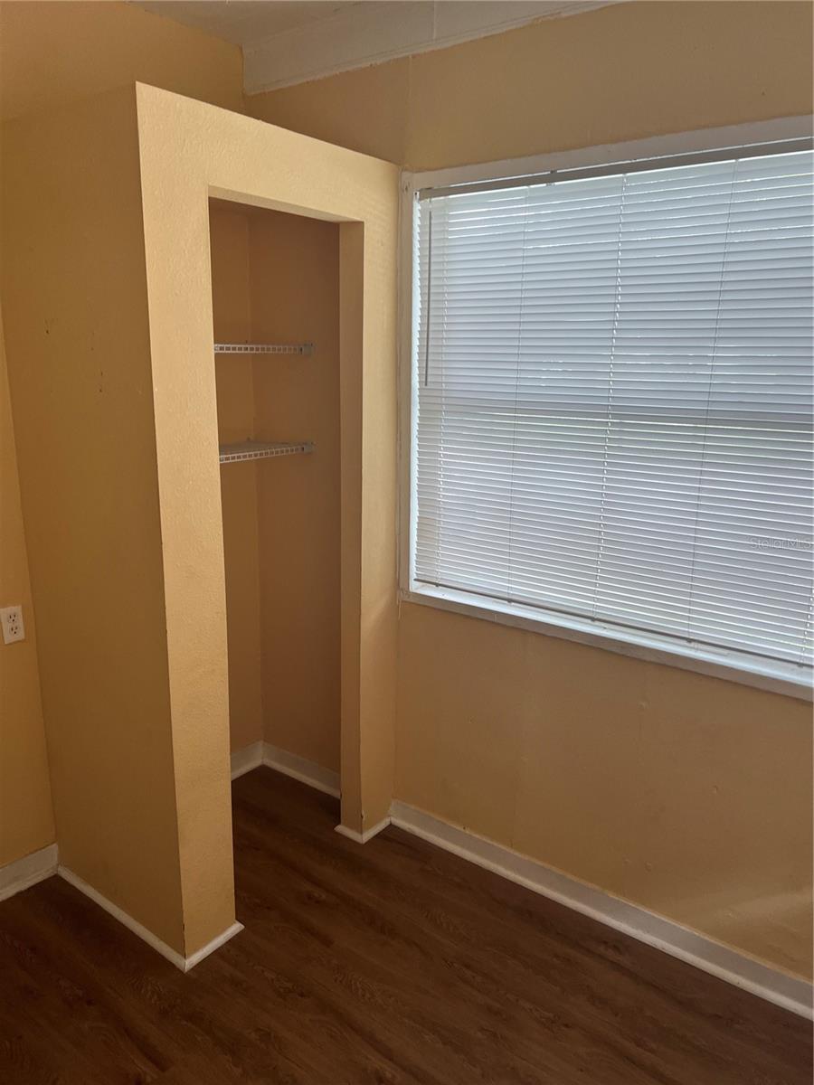 BUNGALOW PARK - Residential Lease