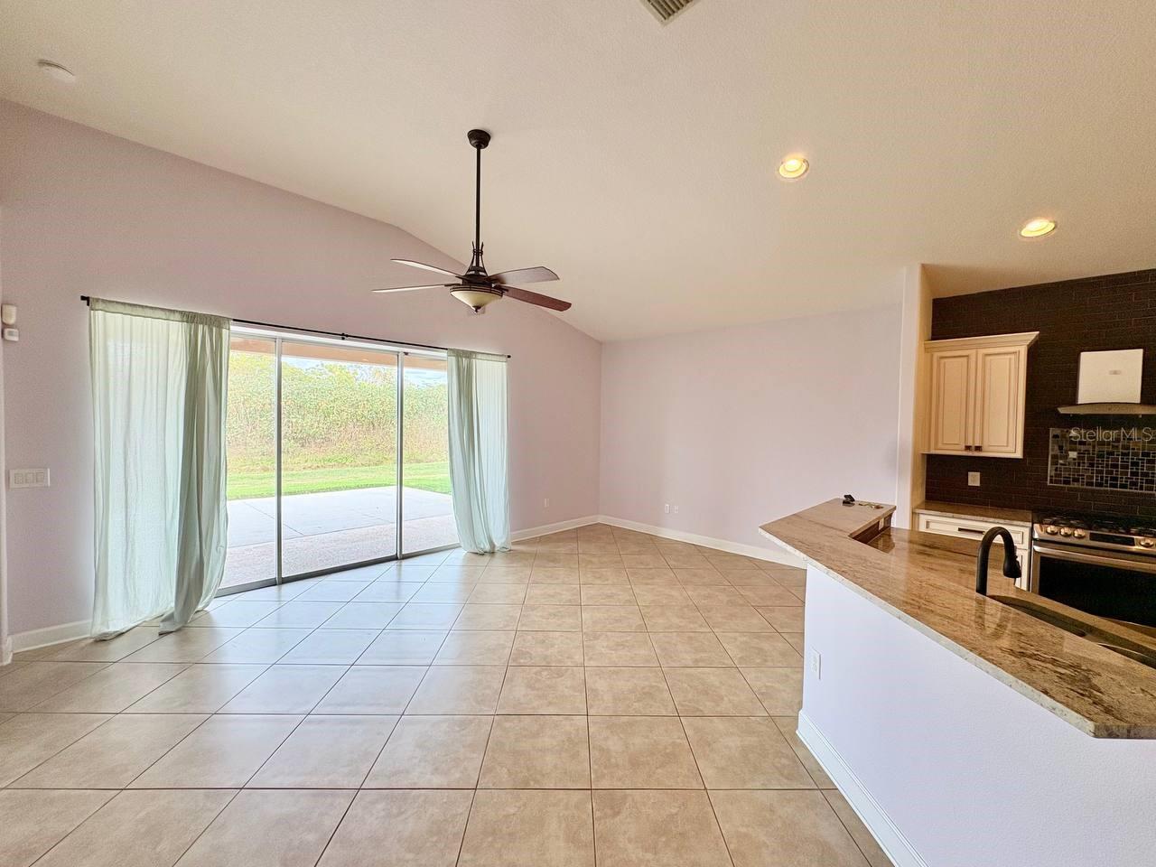 AVELAR CREEK SOUTH - Residential Lease