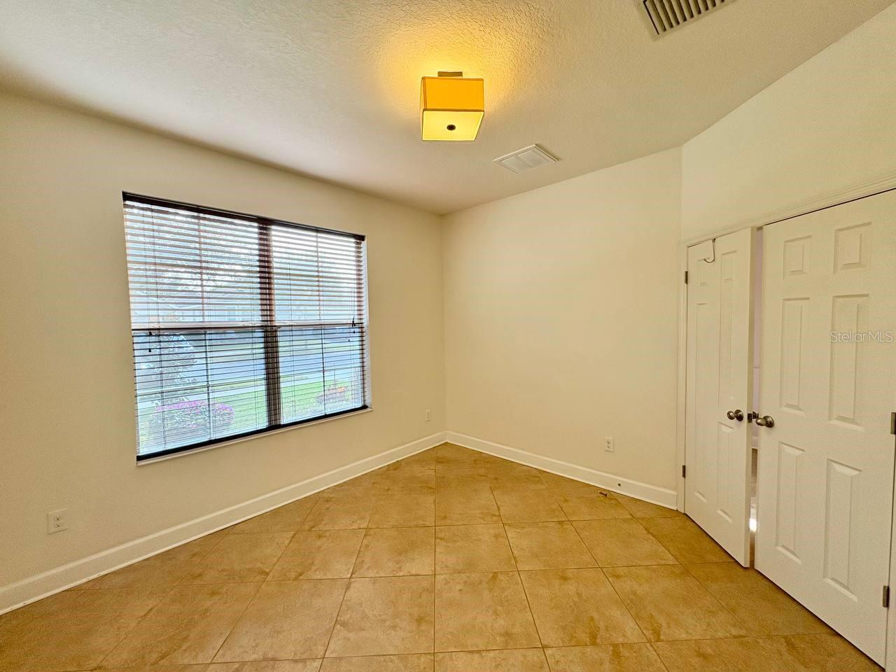 AVELAR CREEK SOUTH - Residential Lease