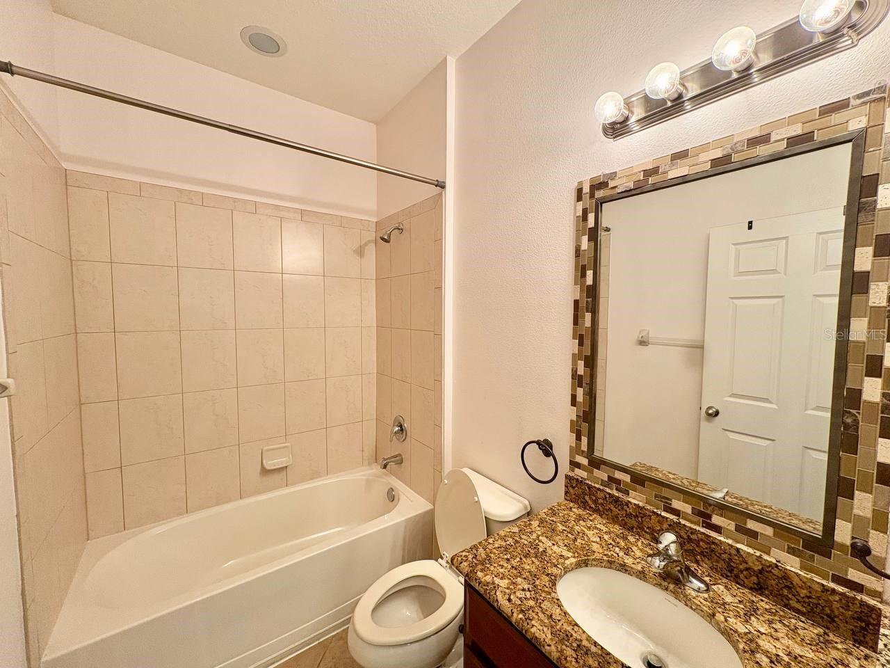 AVELAR CREEK SOUTH - Residential Lease