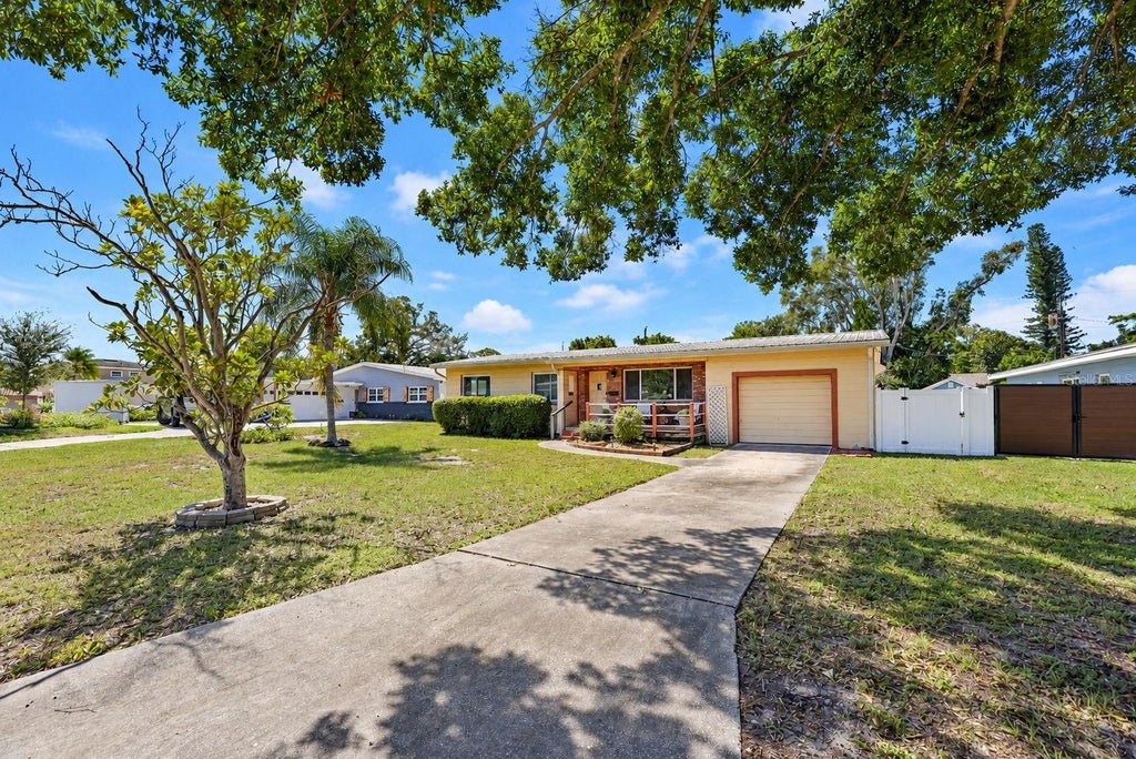 Photo of 4201 Narvarez Way S, St Petersburg, FL 33712 (MLS # TB8559774)