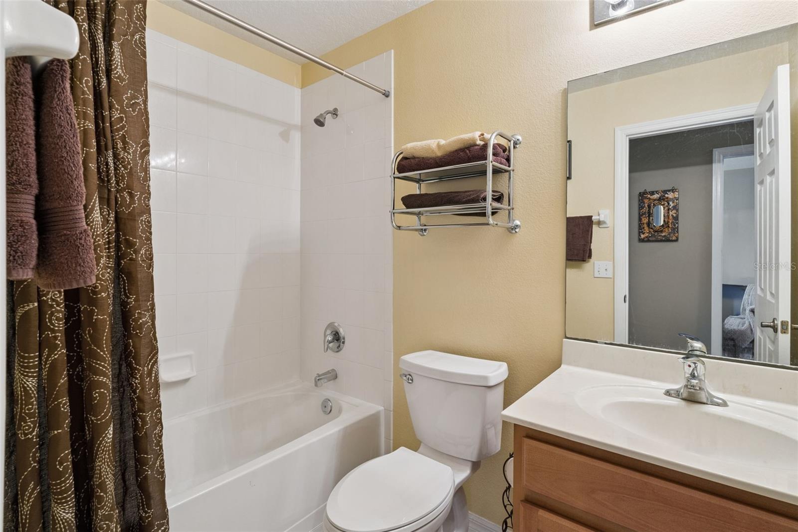 HERITAGE PARK TWNHMS - Residential