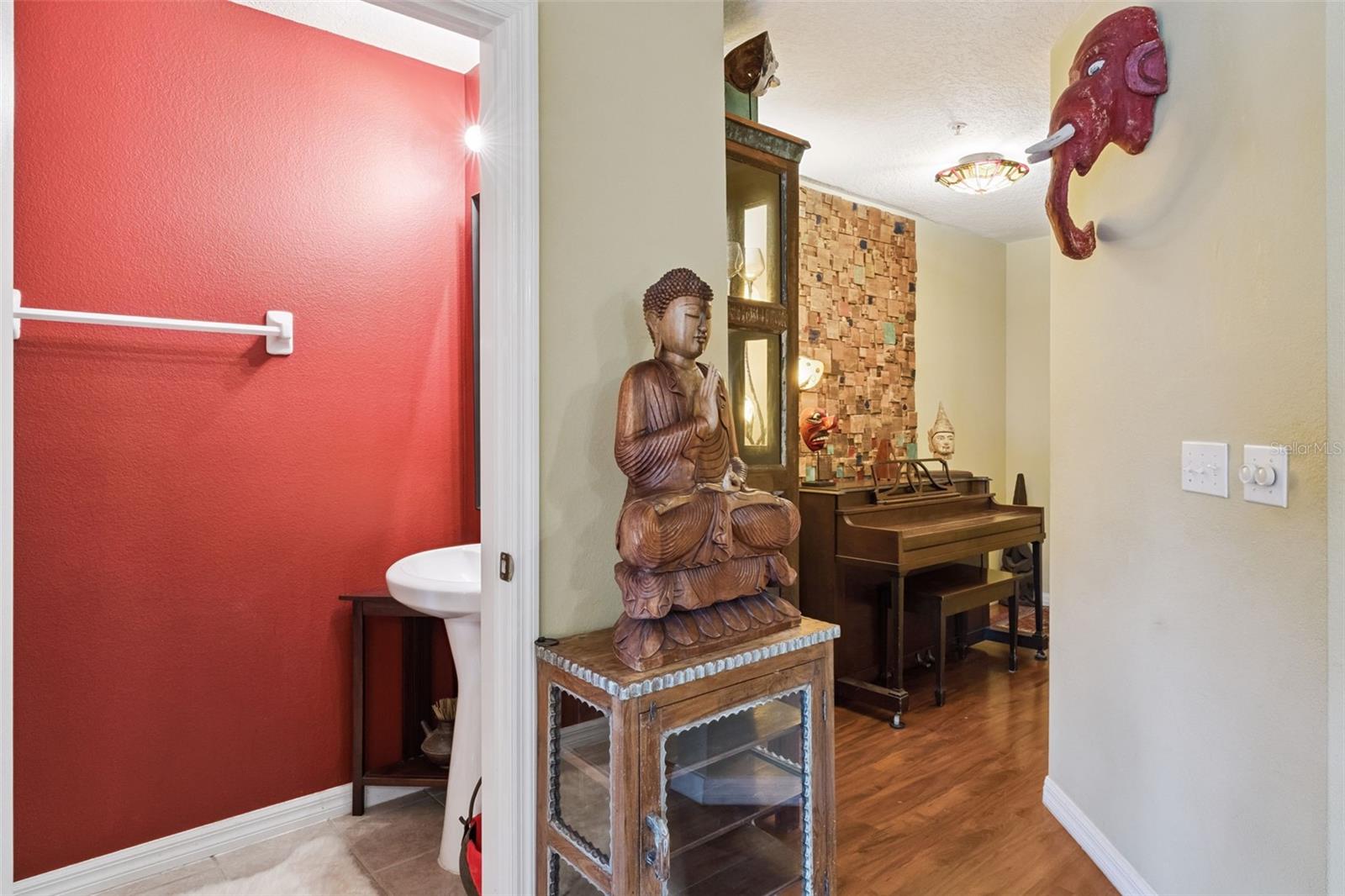 HERITAGE PARK TWNHMS - Residential