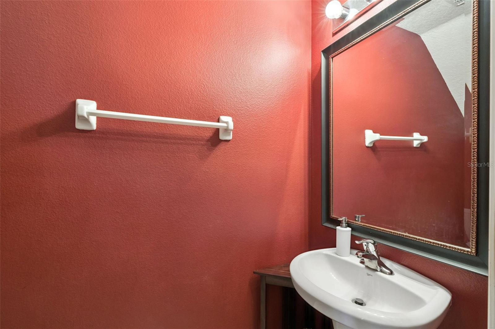 HERITAGE PARK TWNHMS - Residential