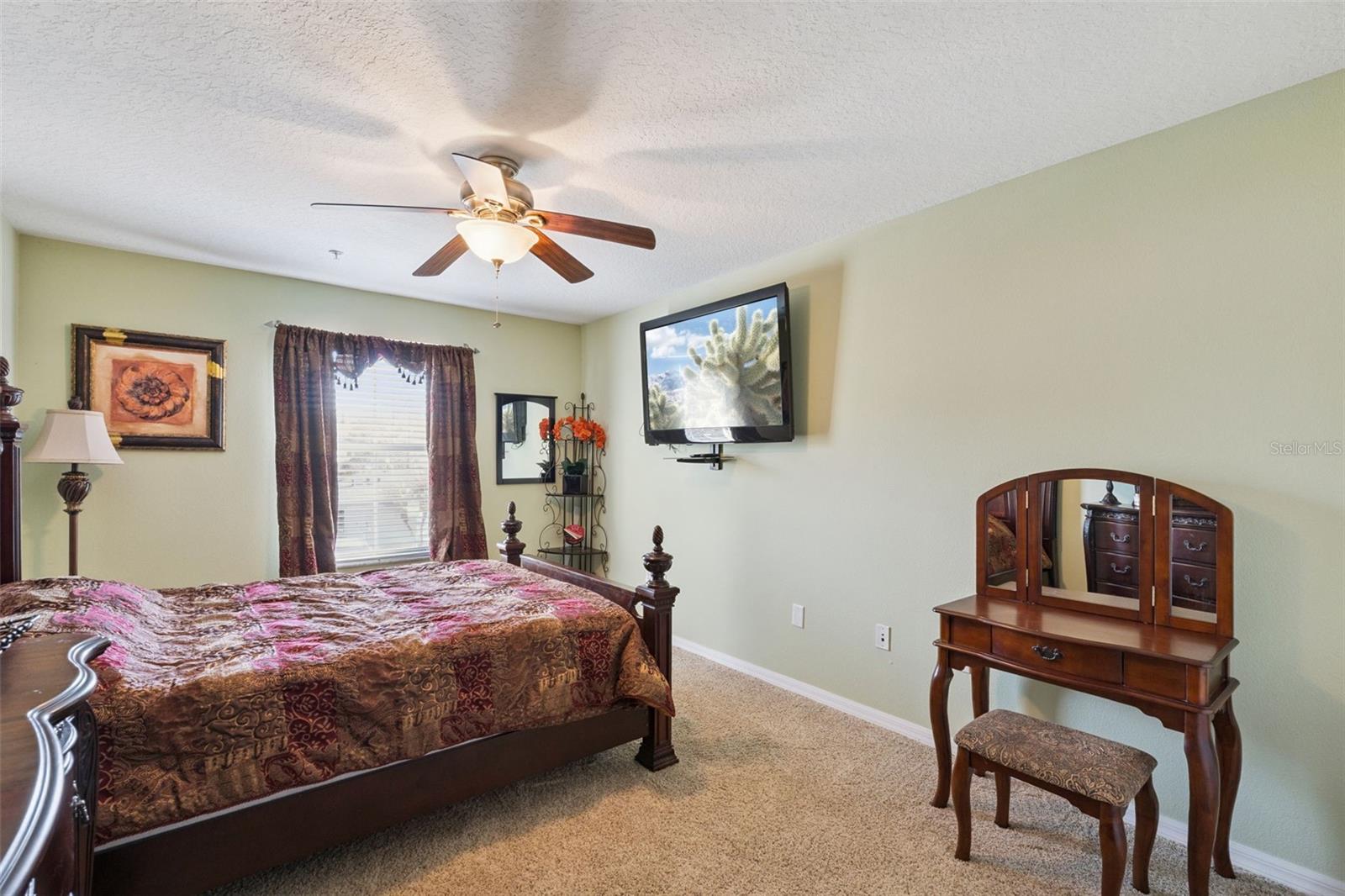 HERITAGE PARK TWNHMS - Residential